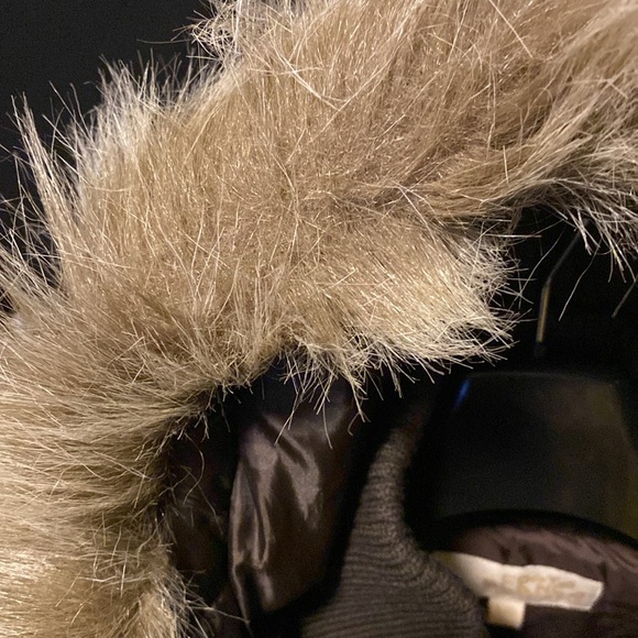 Freaking adorable hooded faux fur faux double layer brown warm vest!! - Picture 3 of 6